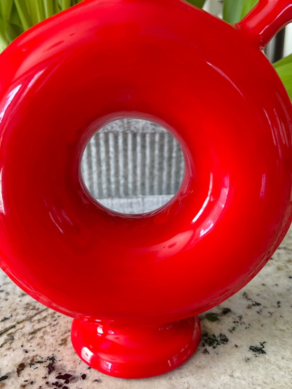 Vintage Red Ceramic Donut Art Deco Teapot Handmade Signed LM 2000 Hull - Picture 6 of 10